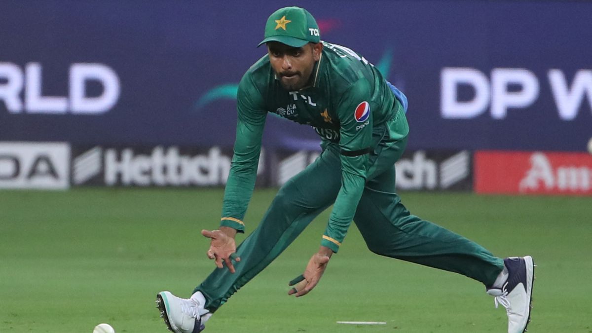 Babar Azam Receives Pakistans Top Civilian Award Sitara E Imtiaz